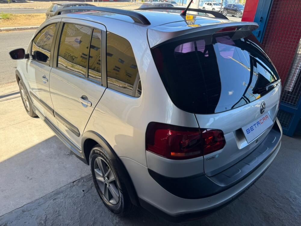 Volkswagen Space Cross