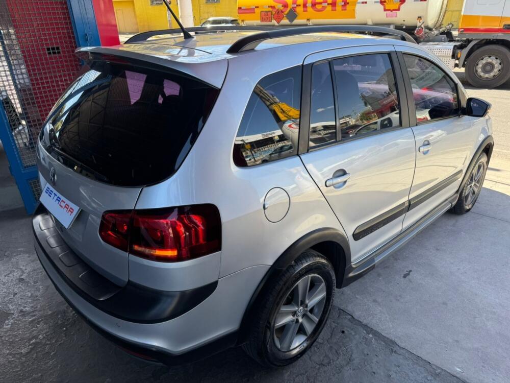 Volkswagen Space Cross