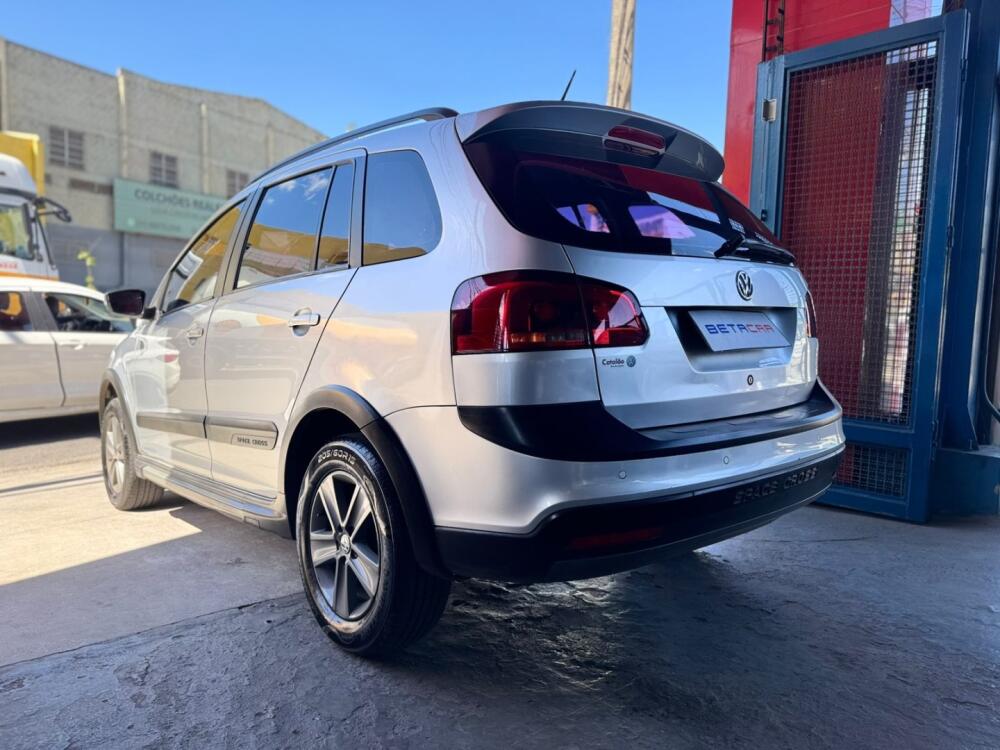 Volkswagen Space Cross