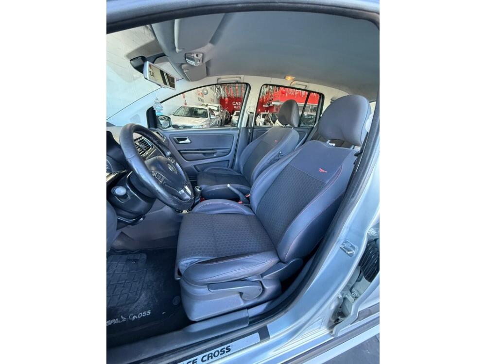 Volkswagen Space Cross
