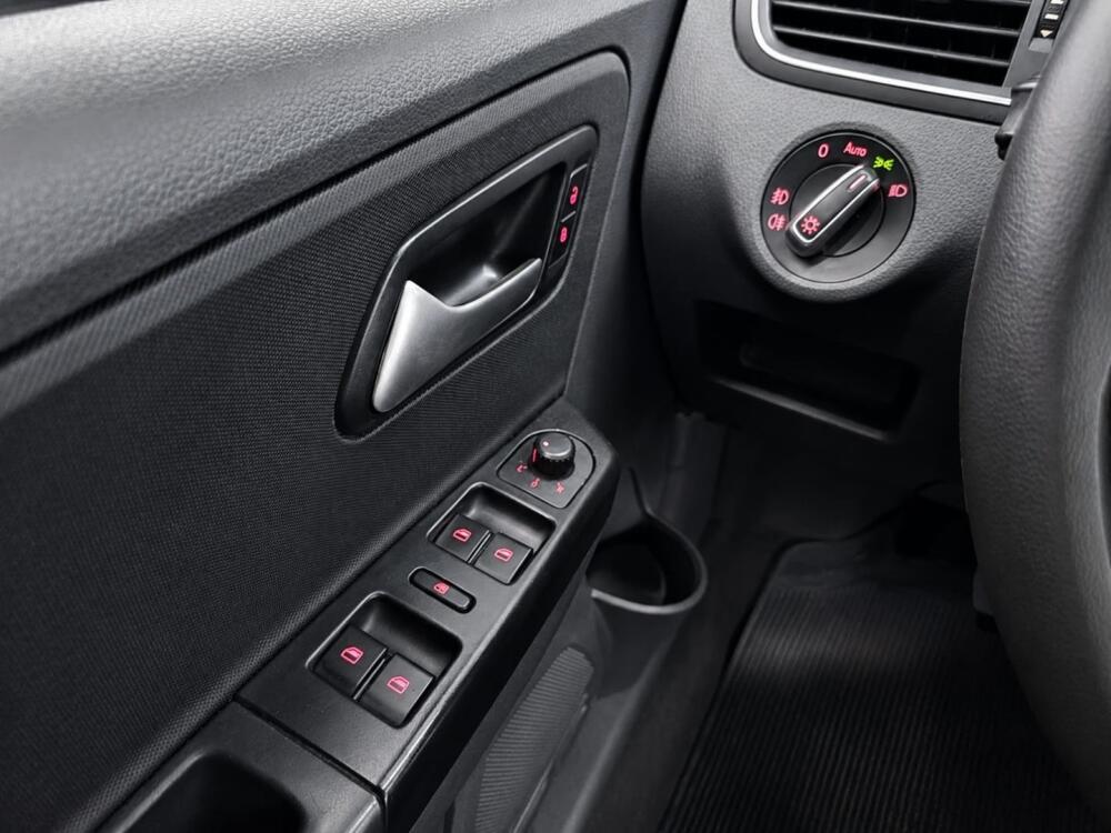 Volkswagen Space Cross