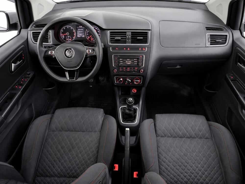 Volkswagen Space Cross