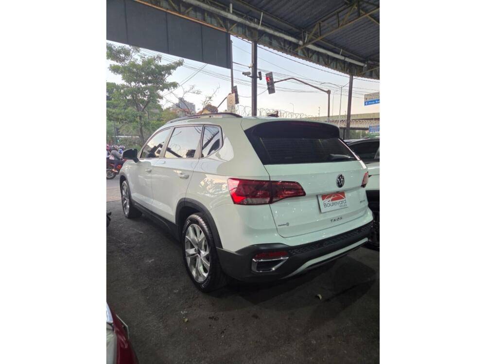 Volkswagen Taos