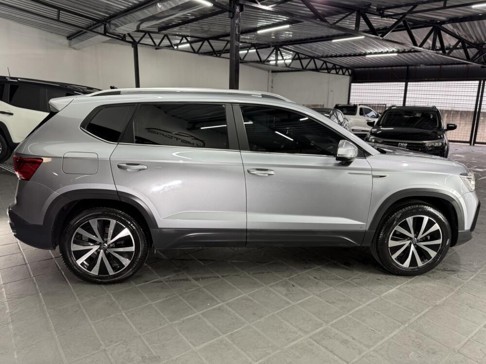 Volkswagen Taos