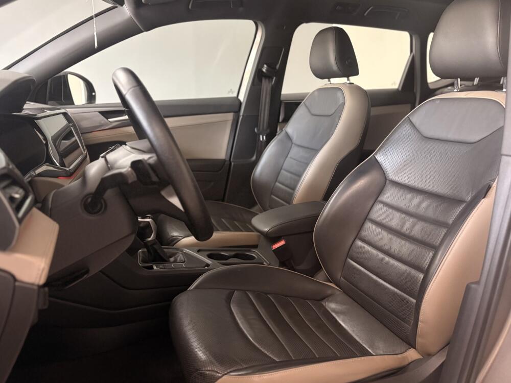 Volkswagen Taos