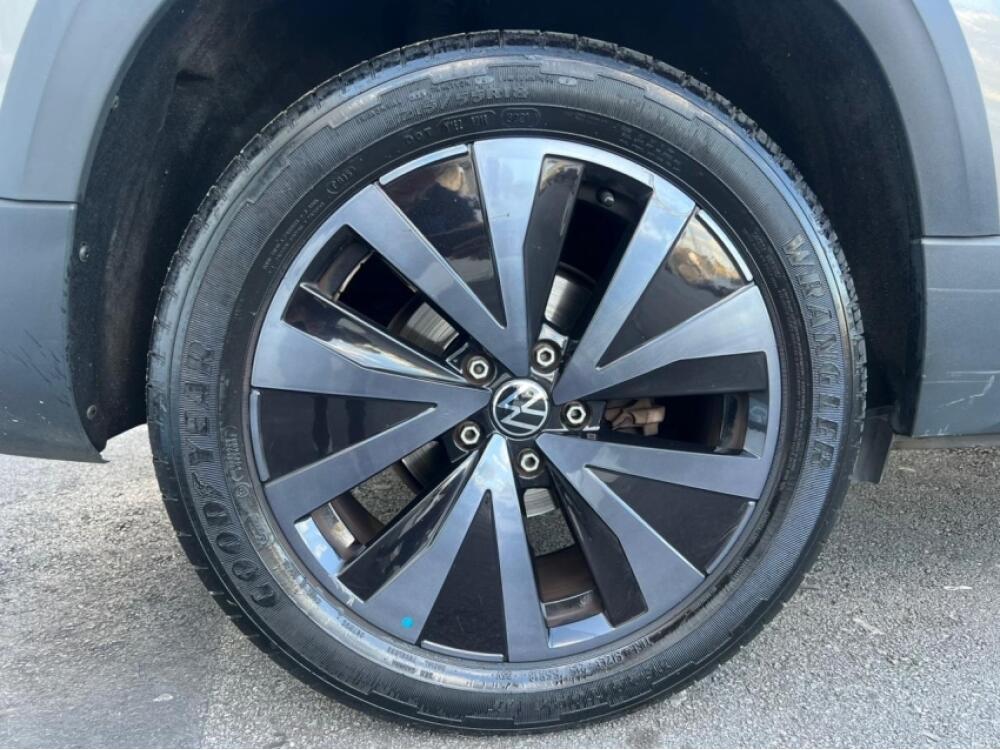 Volkswagen Taos