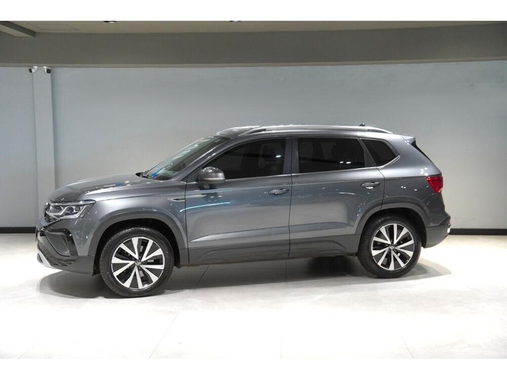 Volkswagen Taos