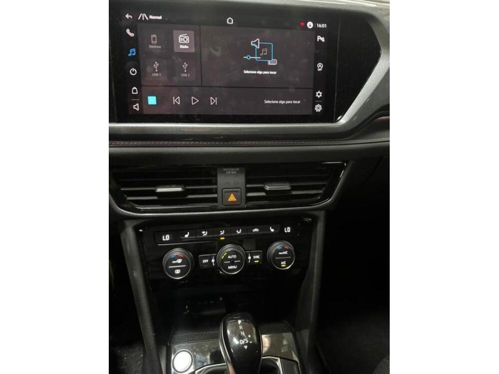 Volkswagen Taos