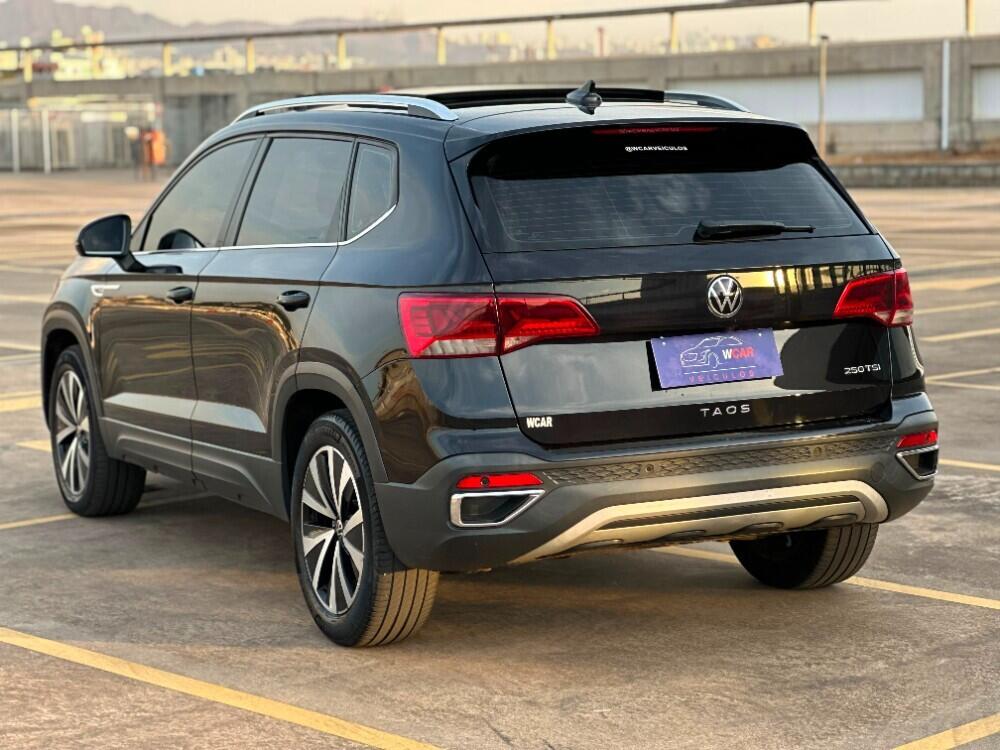 Volkswagen Taos