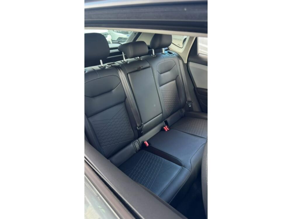 Volkswagen Taos