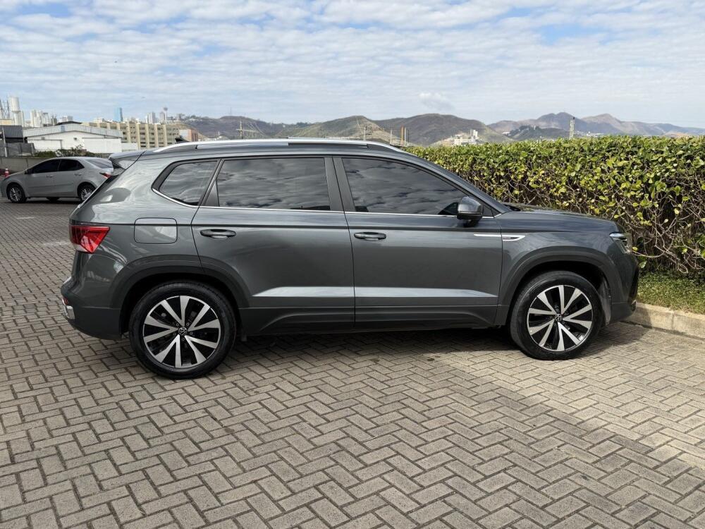 Volkswagen Taos