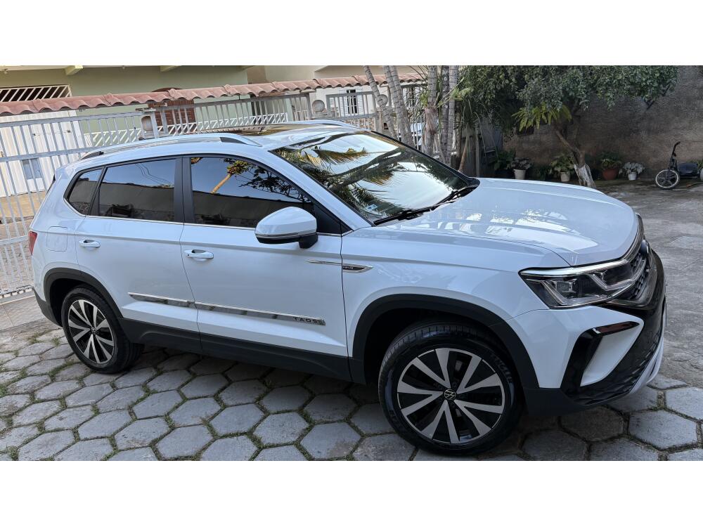 Volkswagen Taos