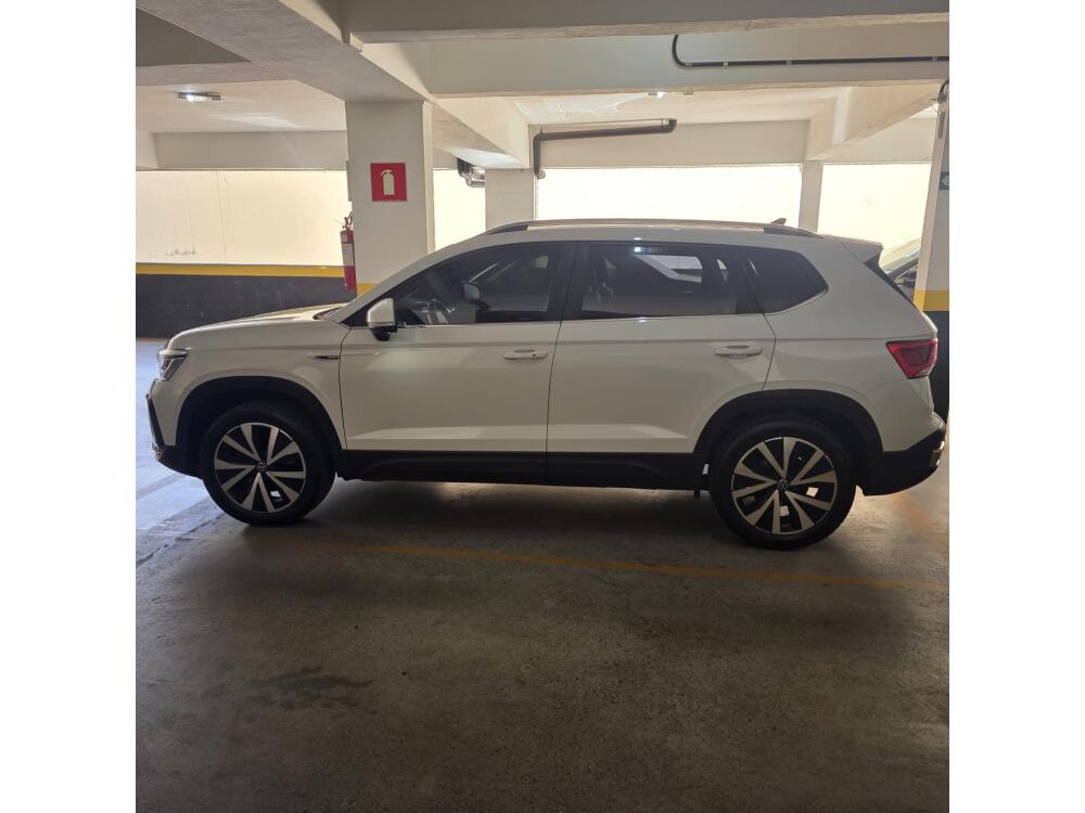 Volkswagen Taos