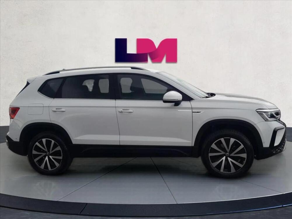 Volkswagen Taos