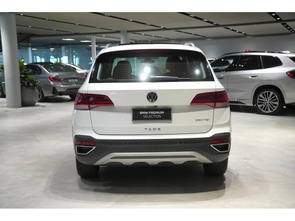 Volkswagen Taos