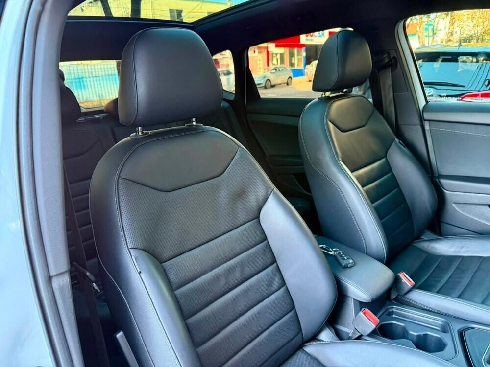 Volkswagen Taos