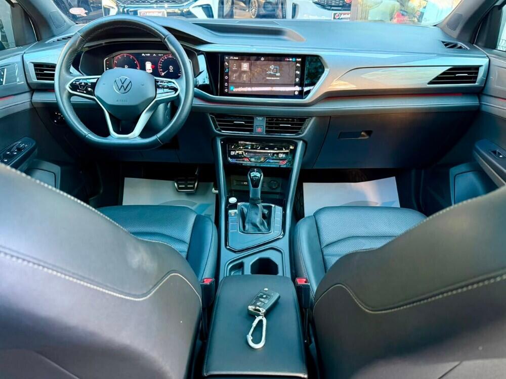 Volkswagen Taos