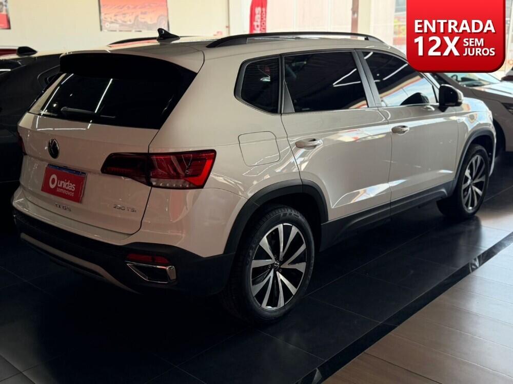 Volkswagen Taos