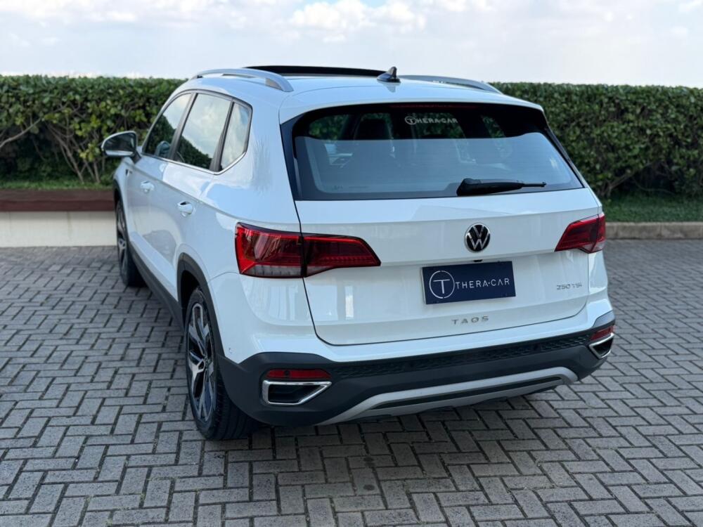 Volkswagen Taos
