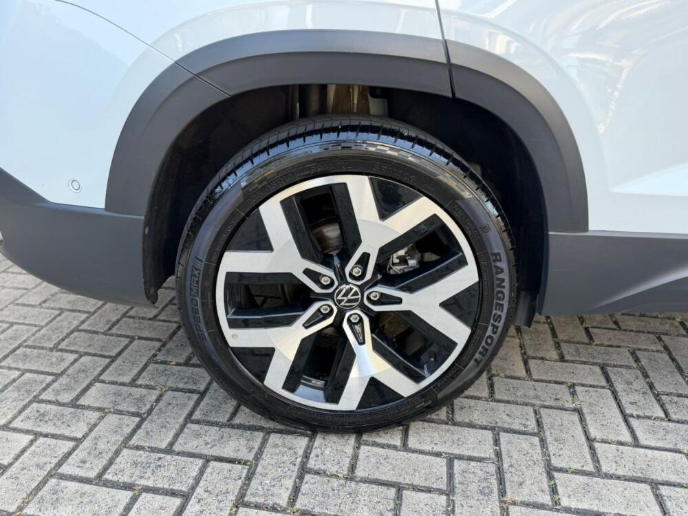 Volkswagen Taos