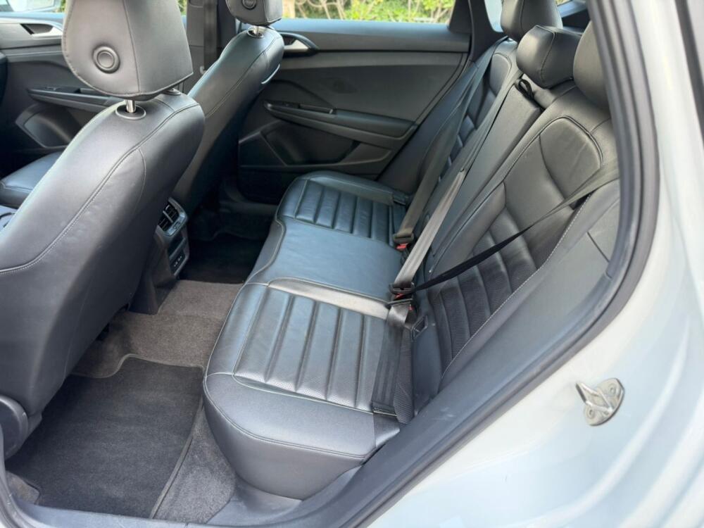 Volkswagen Taos