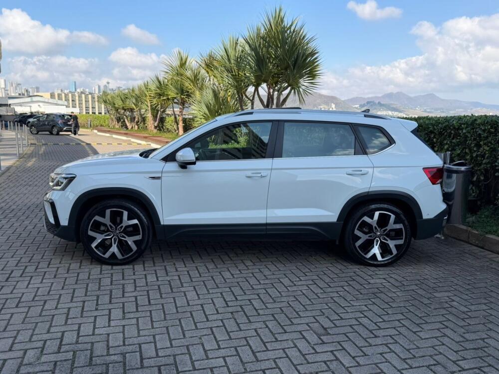 Volkswagen Taos