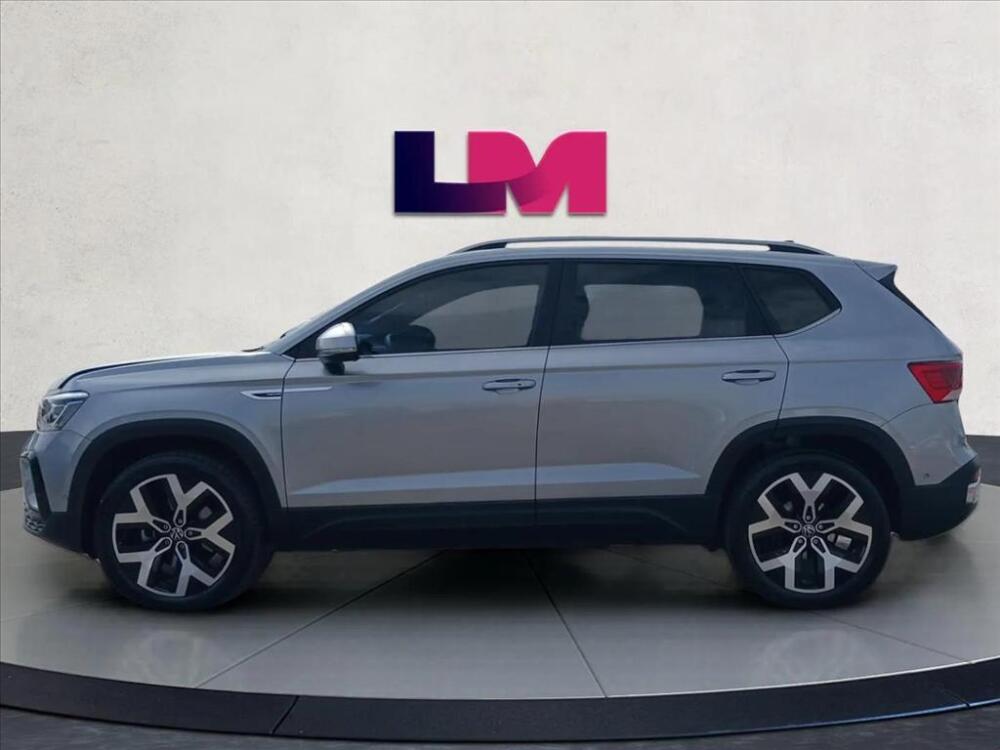 Volkswagen Taos