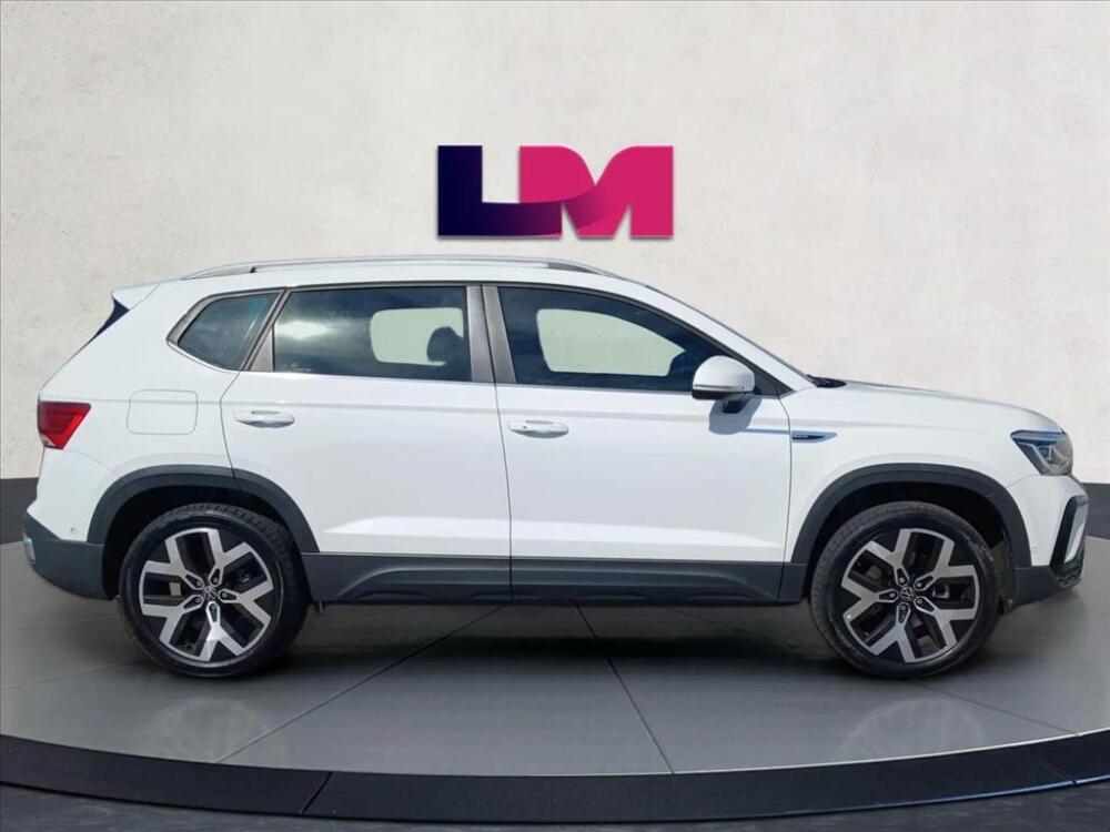 Volkswagen Taos