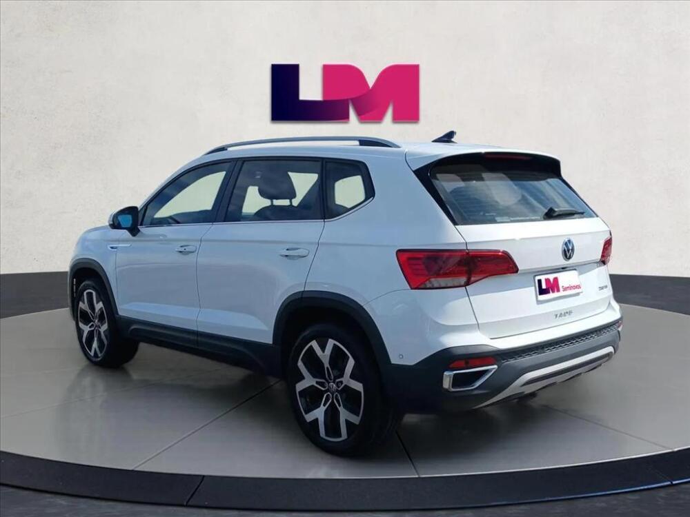 Volkswagen Taos