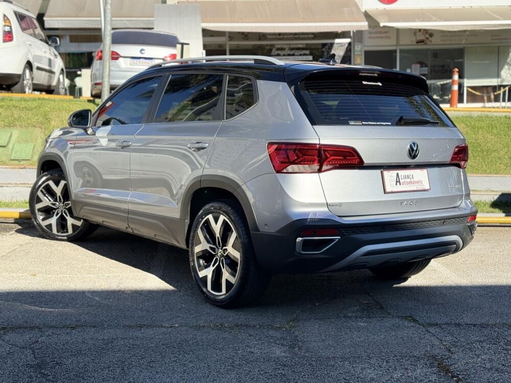 Volkswagen Taos