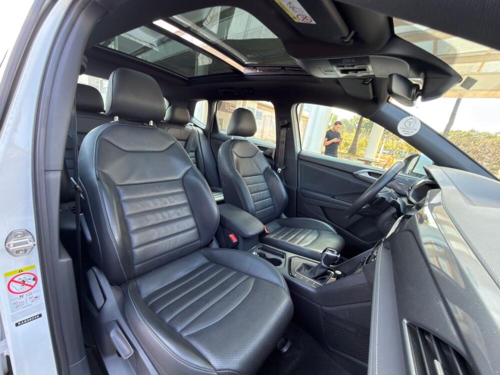 Volkswagen Taos