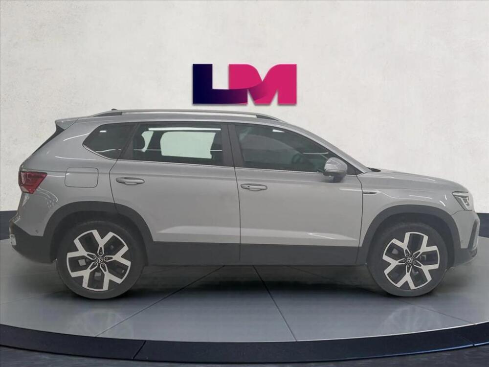 Volkswagen Taos