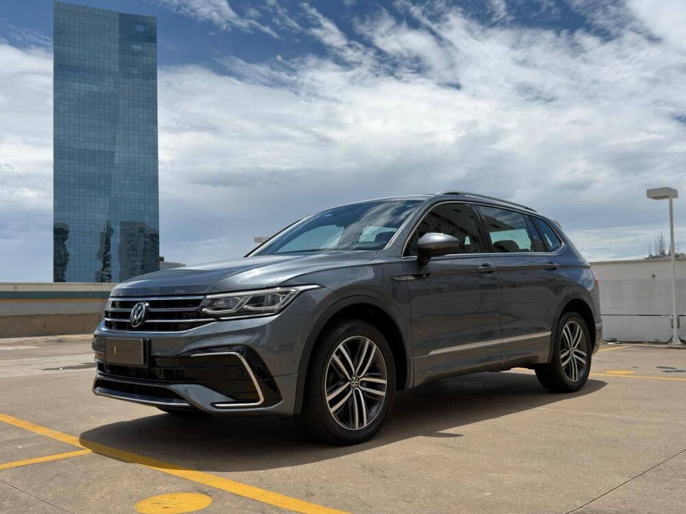 Volkswagen Tiguan 2.0 300 TSI GASOLINA ALLSPACE R-LINE AUTOMÁTICO 2023