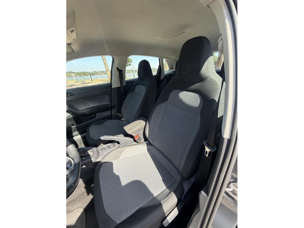 Volkswagen Polo Hatch