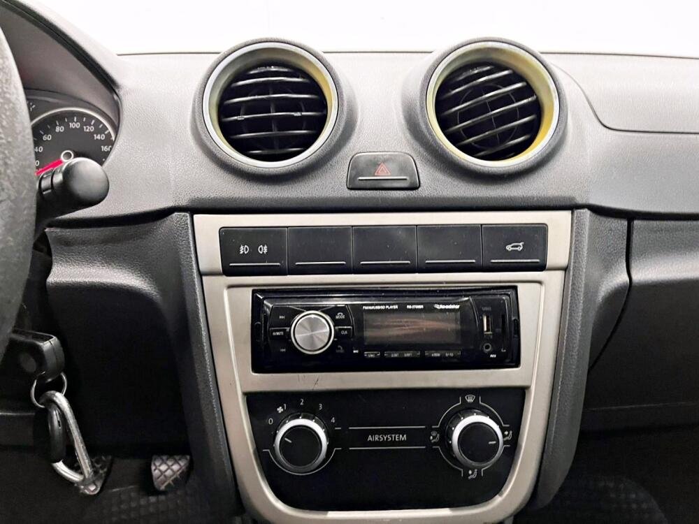 Volkswagen Voyage