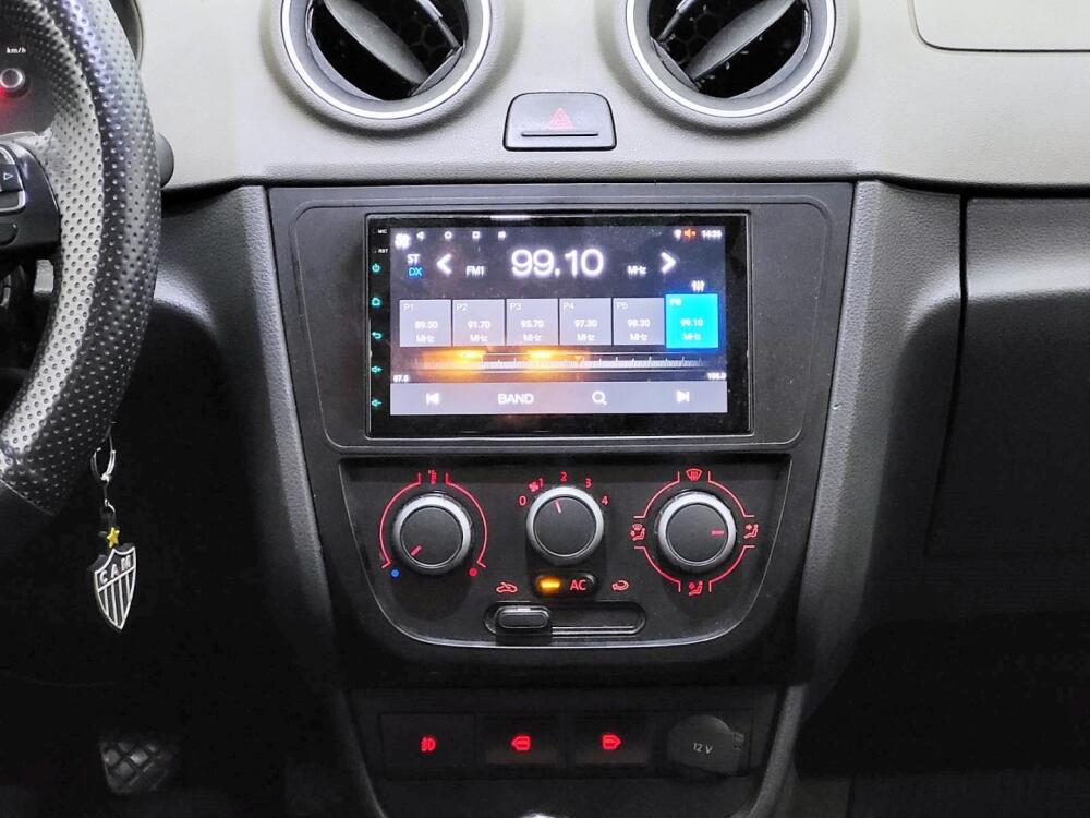 Volkswagen Voyage