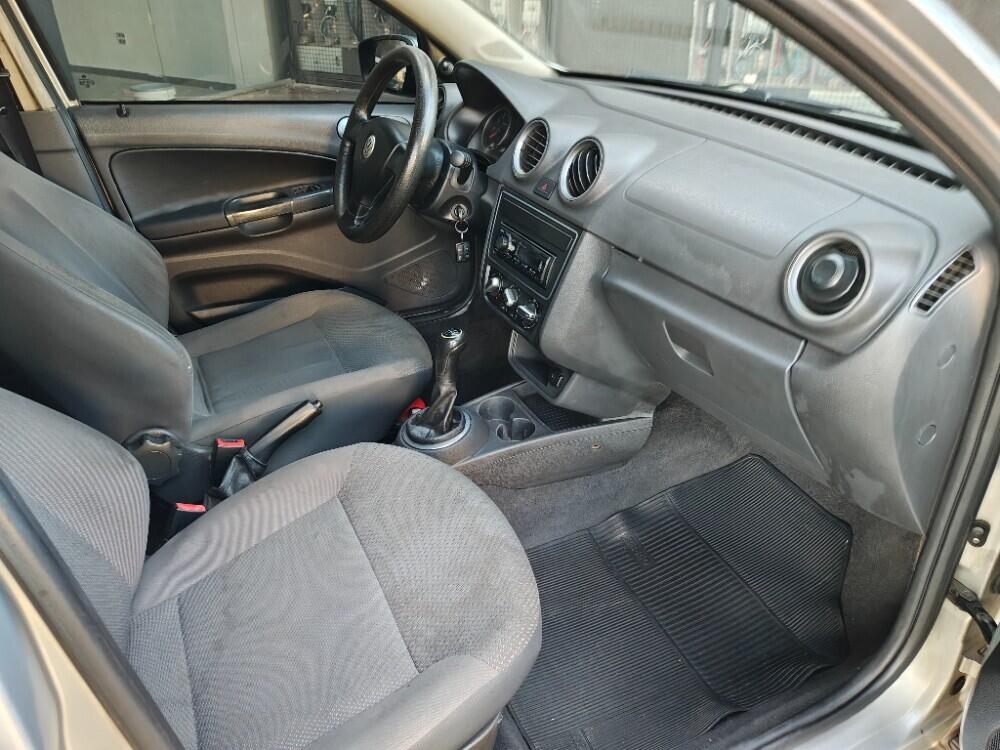 Volkswagen Voyage