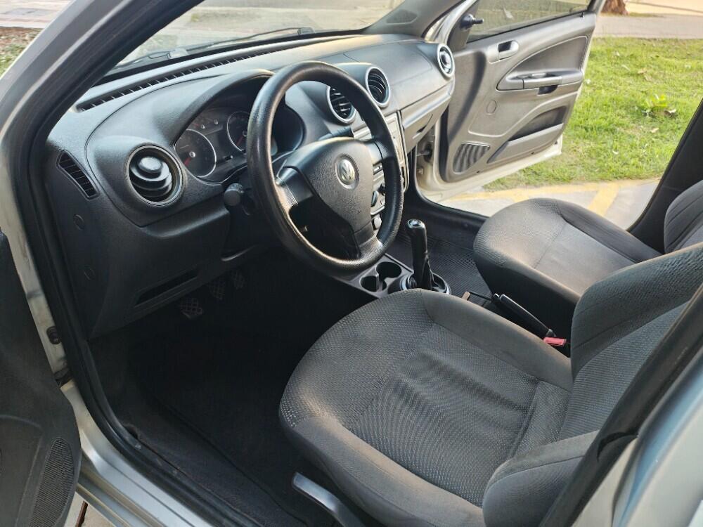 Volkswagen Voyage