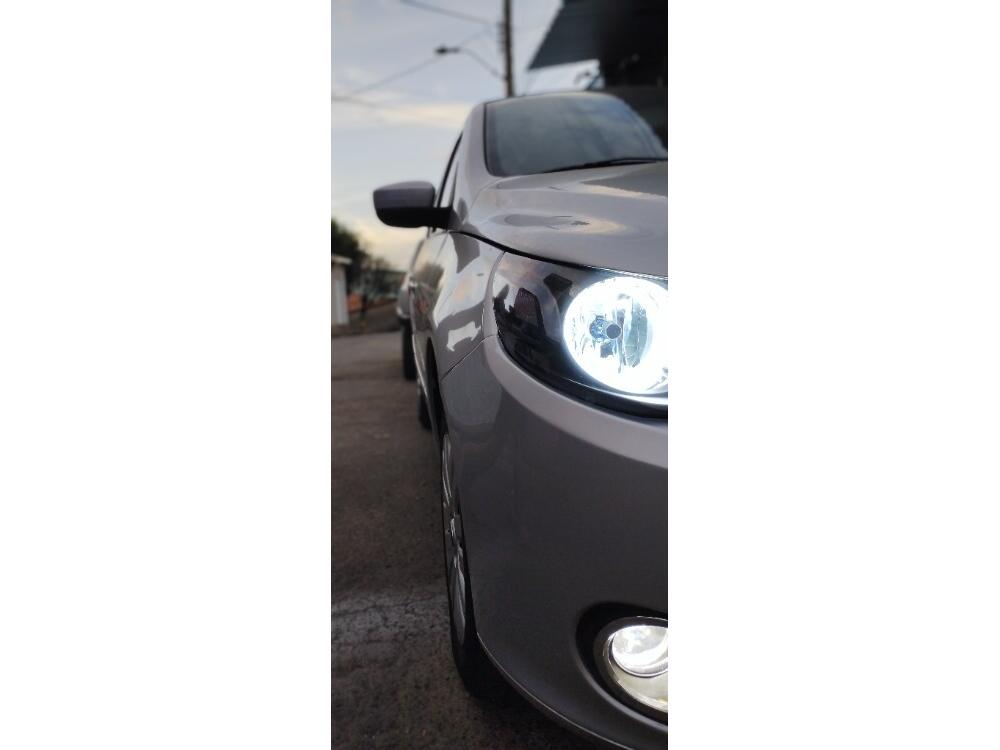 Volkswagen Voyage