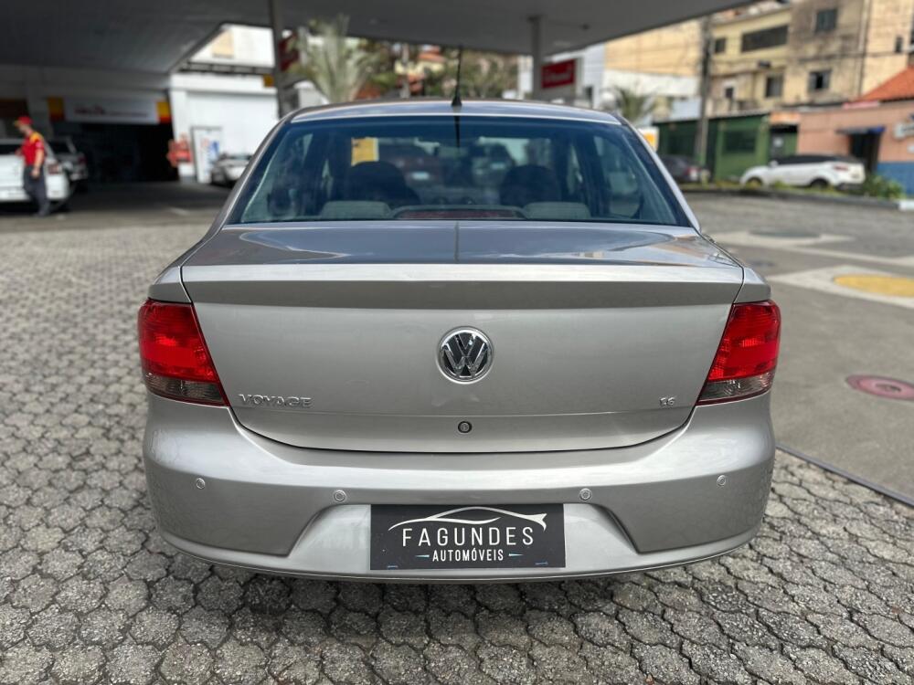 Volkswagen Voyage