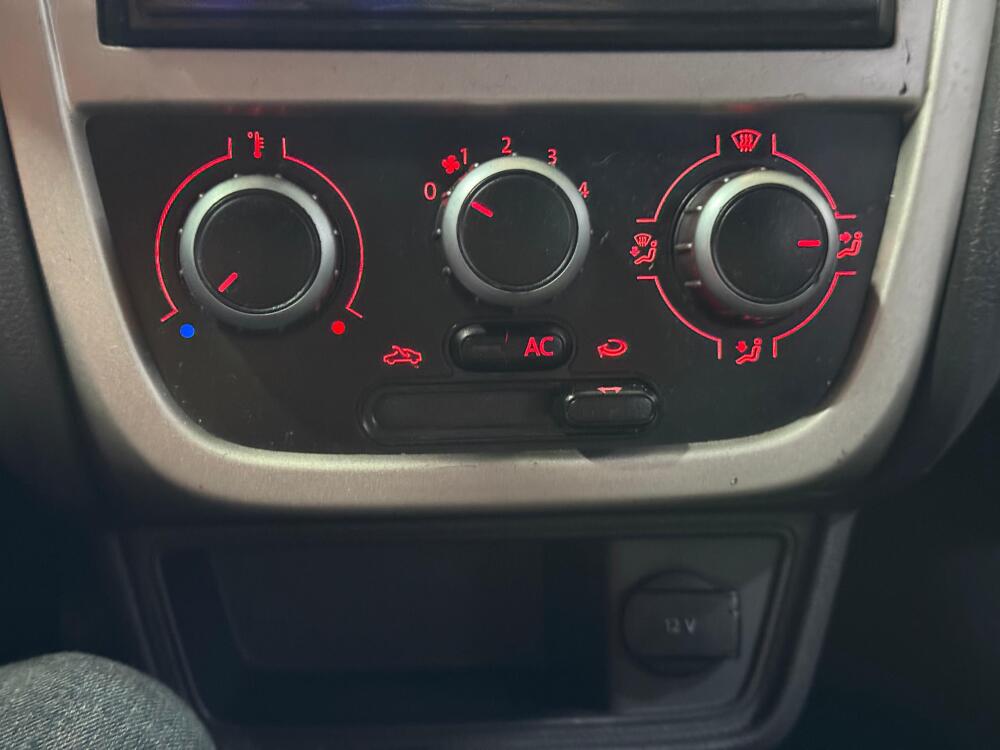 Volkswagen Voyage