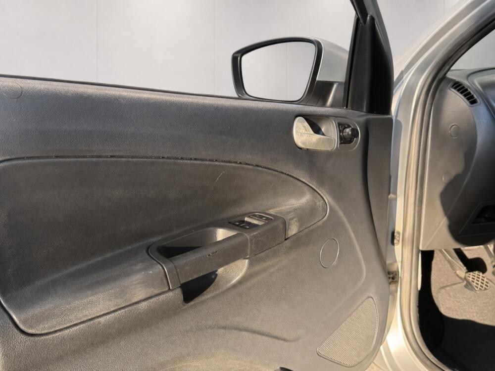 Volkswagen Voyage
