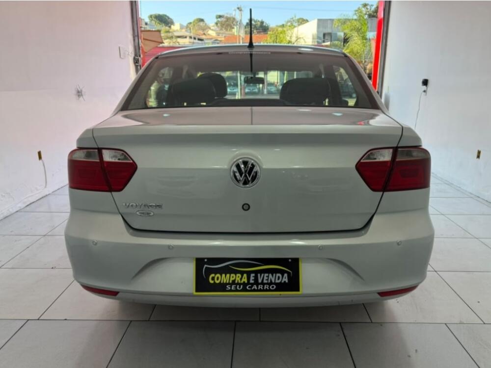 Volkswagen Voyage