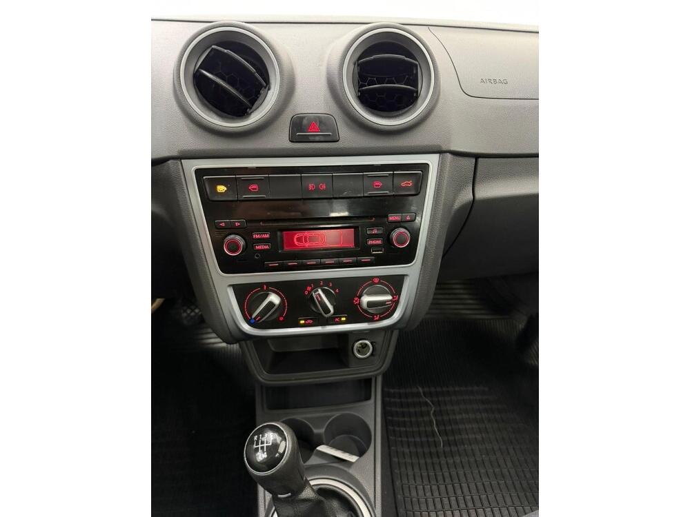 Volkswagen Voyage