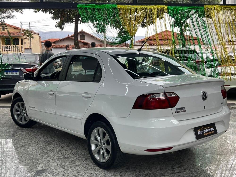 Volkswagen Voyage