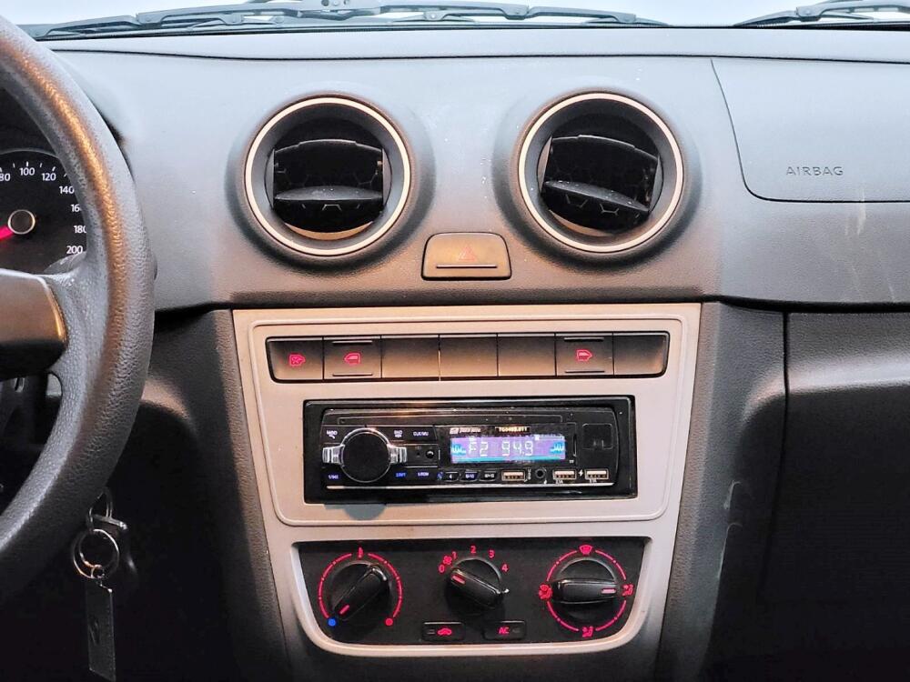 Volkswagen Voyage