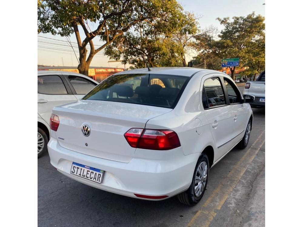 Volkswagen Voyage