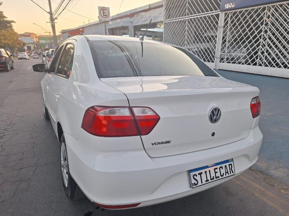 Volkswagen Voyage