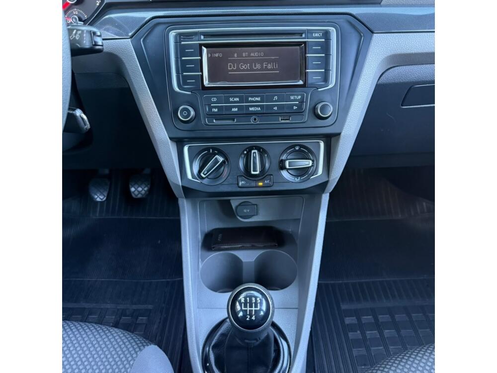 Volkswagen Voyage