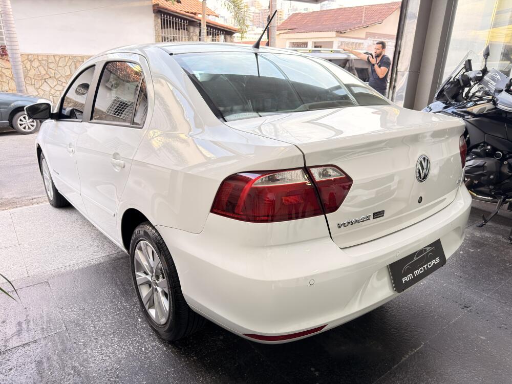 Volkswagen Voyage